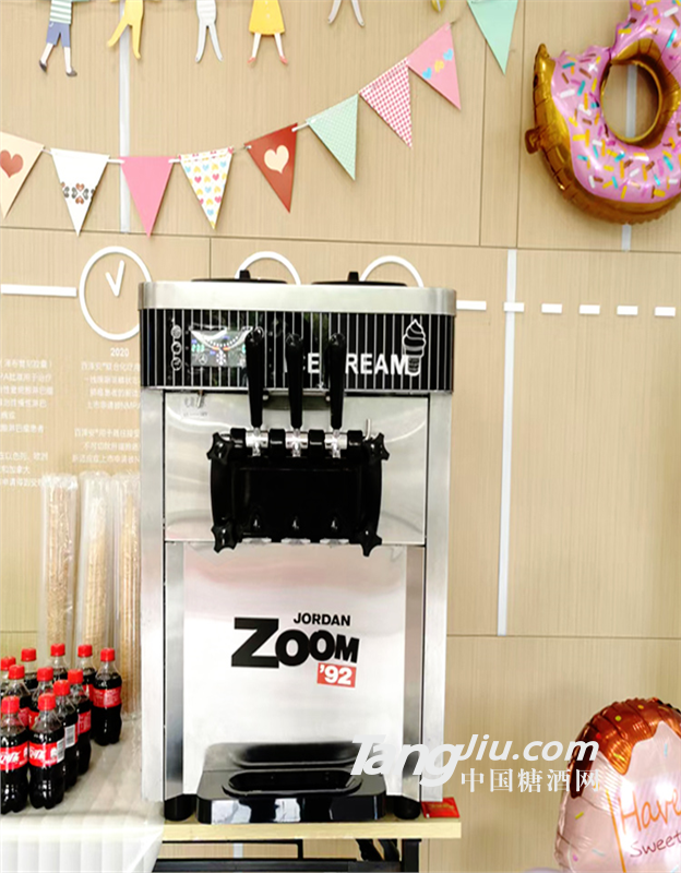 供应冰激凌机出租冰淇淋甜筒机临时租赁脆皮雪糕机租赁
